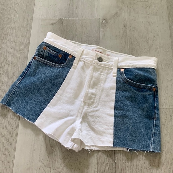 Levi’s | Sz 26 Wedgie Two Tone Cut Off‎ Denim Shorts - Picture 1 of 13
